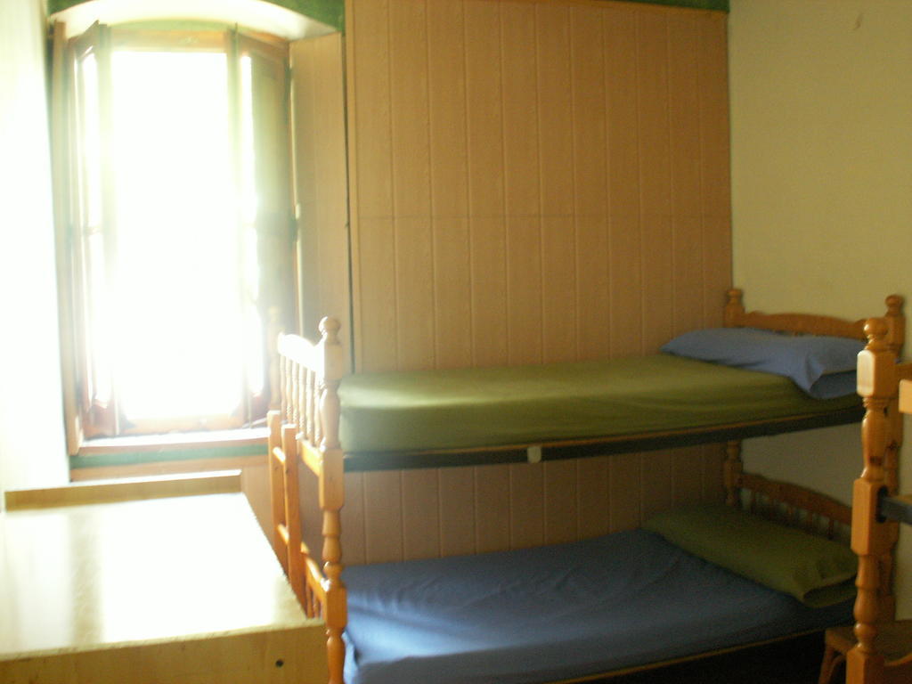 Albergue Pepito Grillo Canfranc Habitación foto